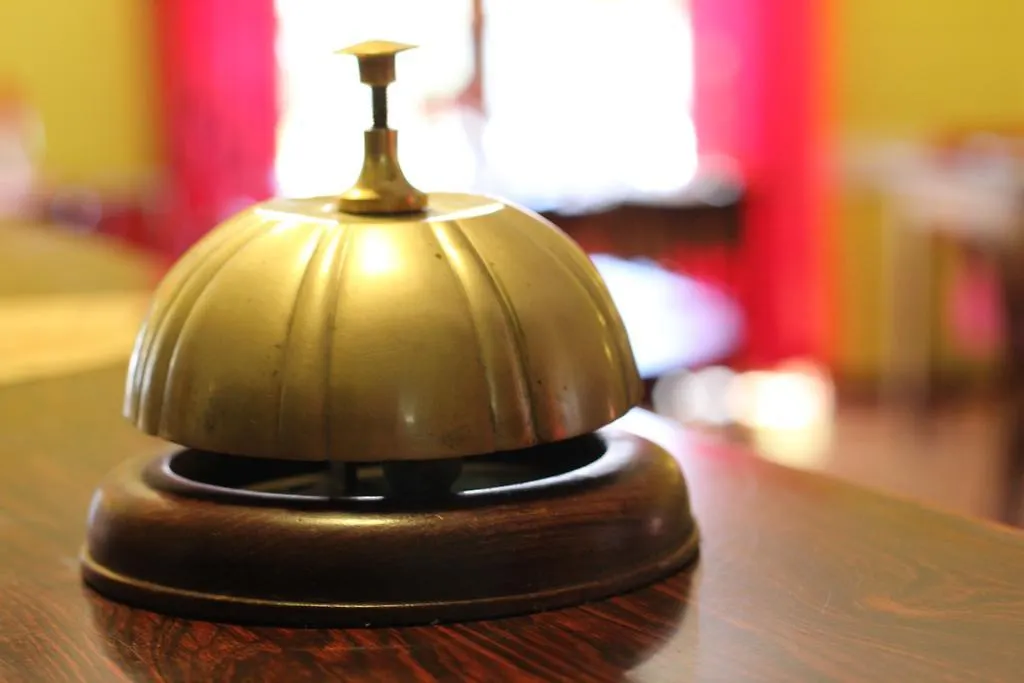 Hotel L'Auberge Des Collines Granges-les-Beaumont