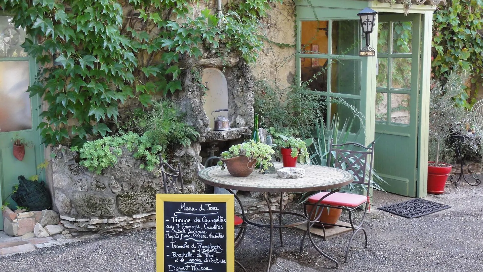 L'Auberge Des Collines Granges-les-Beaumont